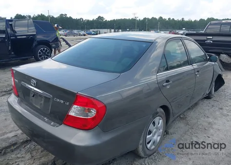 2002 Toyota Camry Le из США, поврежденный, VIN 4T1BE32K22U518449